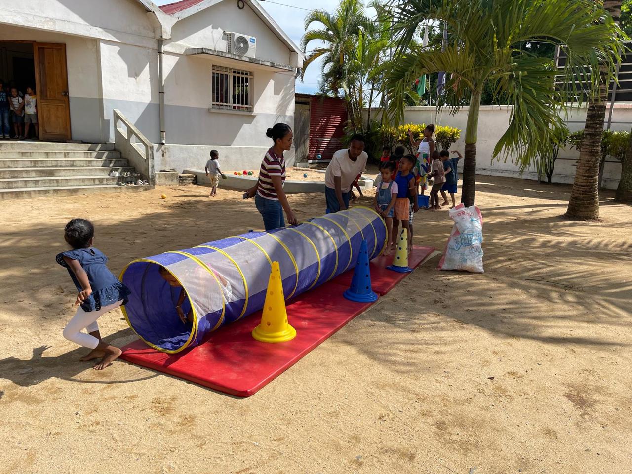 Installation de l’EFI Edmond Albius — photo I7